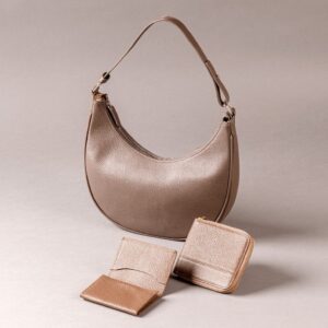 ショルダーバッグと財布